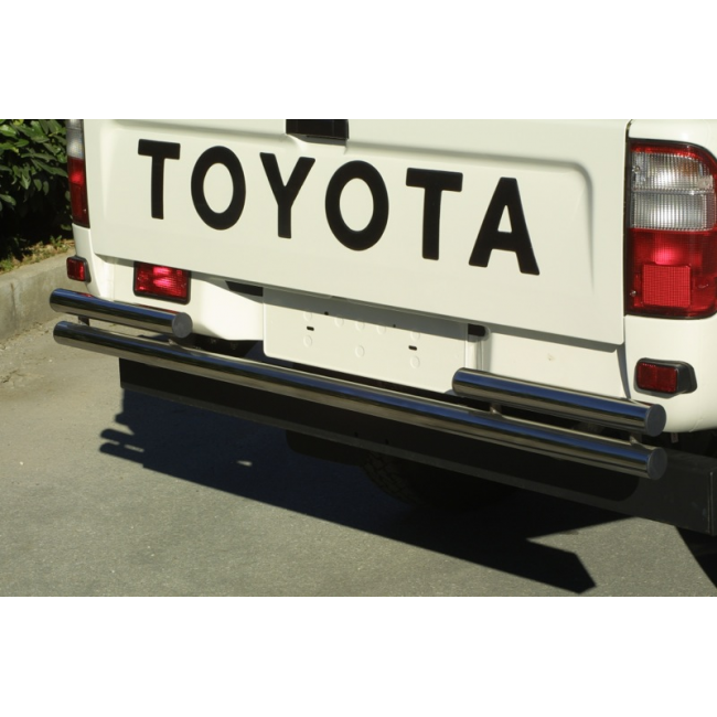 Defensas Trasera Toyota Hi Lux 2.5 TD Xtra Cab